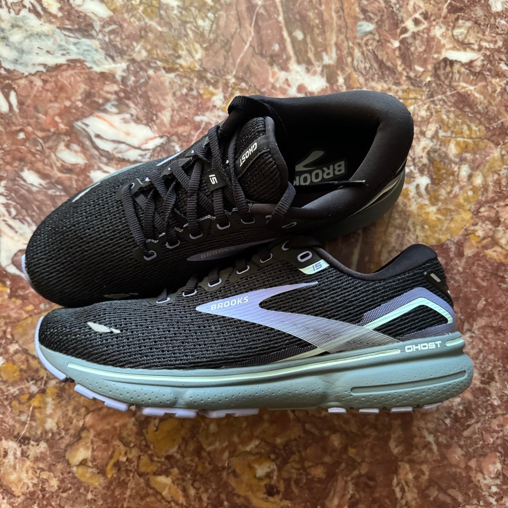 Womens Black Brooks Running Athletic Shoes
